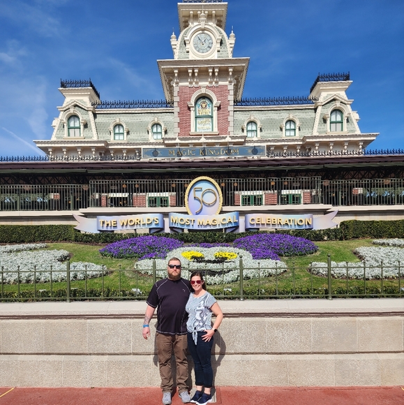 Meet your Posher, Courtney - Picture 3 of 4